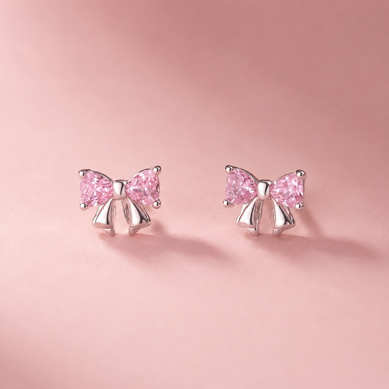 Orecchini Fiocco Rosa Eleganti in Argento con Brillanti Stile Dolce e Femminile per un Look Raffinato e Chic